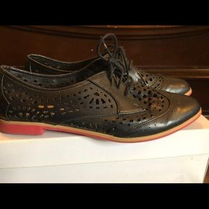 Nine West black oxford slides with pink heels